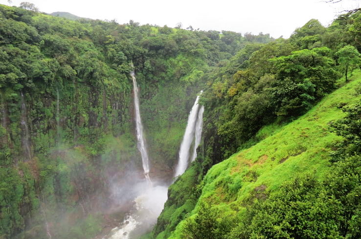 4. Thoseghar Waterfall